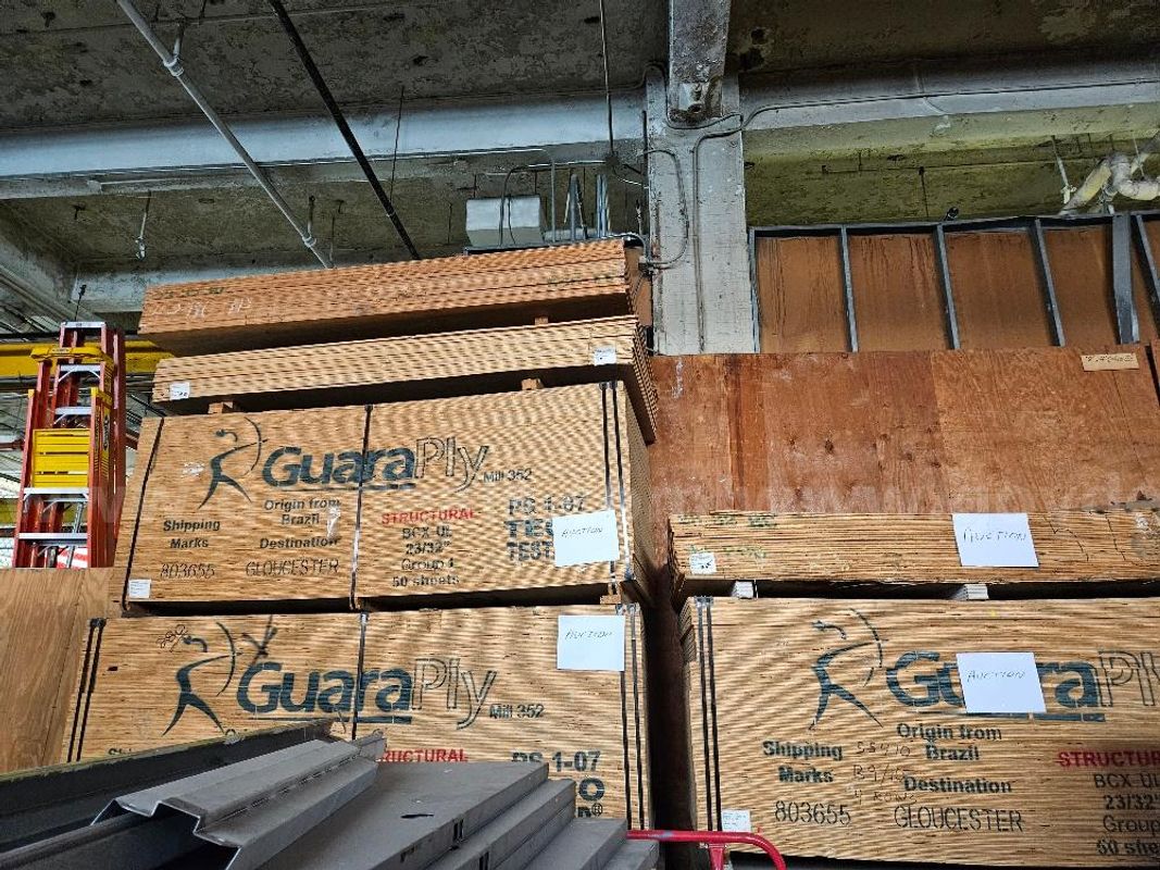 PLYWOOD-5 BUNDLES & LOOSE SHEETS. SOLD AS IS. APPROX. 290 SHEETS.