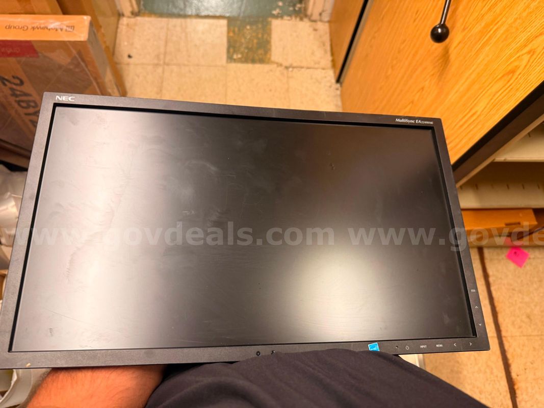 8x - NEC 21" HDMI Monitor