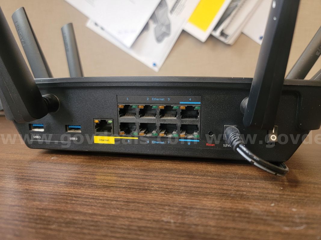 Linksys Tri-band Wi-Fi Router, Lot of 1