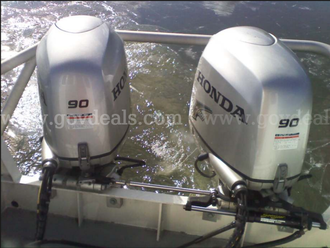 2 Hawthorne Field 90 hp Honda Motors