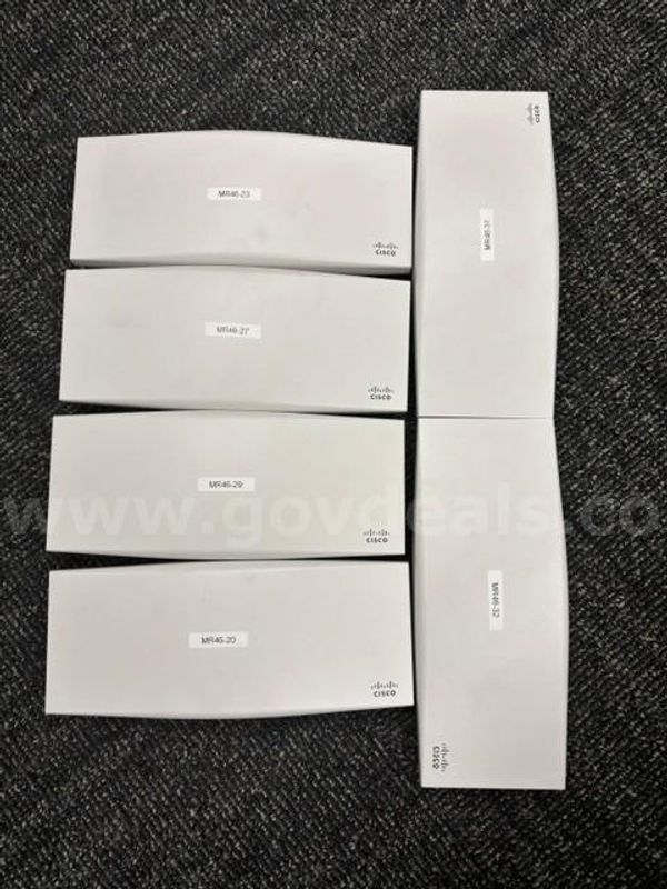 LOT 1: 6 Cisco Meraki MR45-HW Wireless Access Points with Mounting Brackets