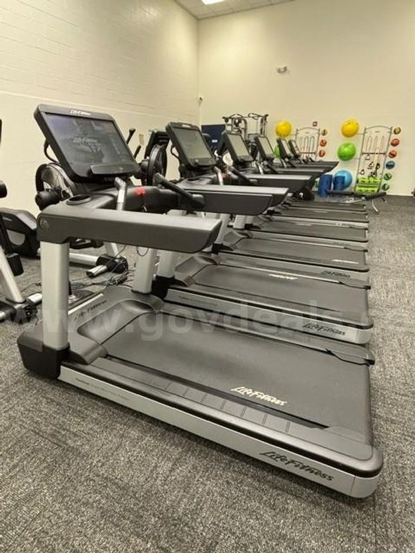 Life Fitness Integrity Treadmill