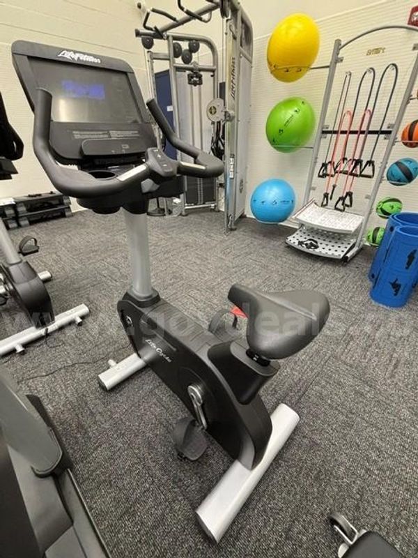 1 - Life Fitness Integrity Series Upright Lifecycle Bike