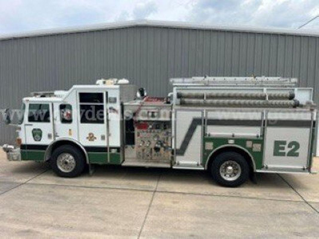 PIERCE ENFORCER FIRE TRUCK