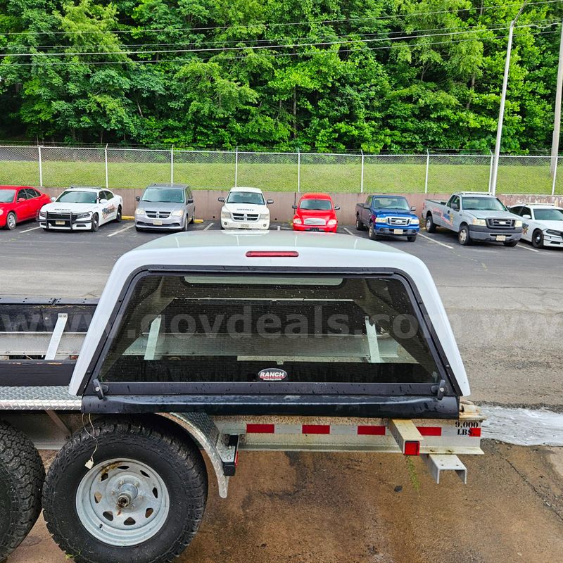 Pickup truck bed cap