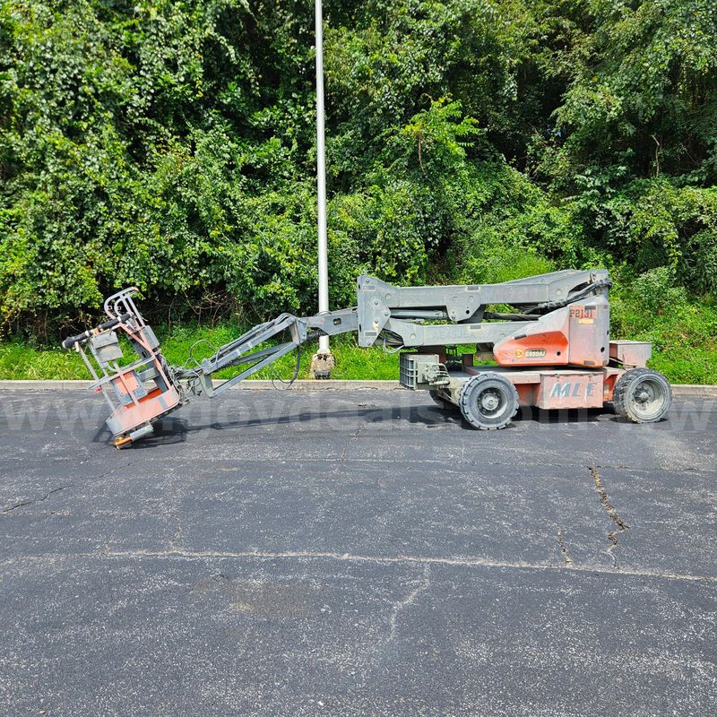 JLG LIFT, model E450AJ