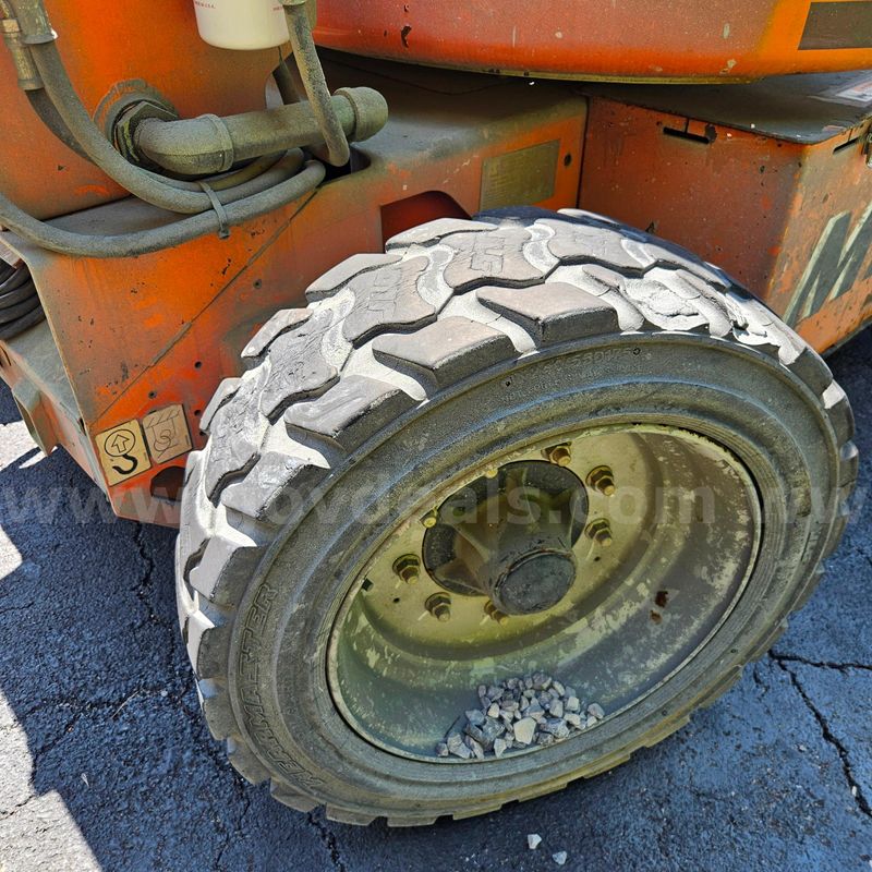 JLG LIFT, model E450AJ (1 of 12)