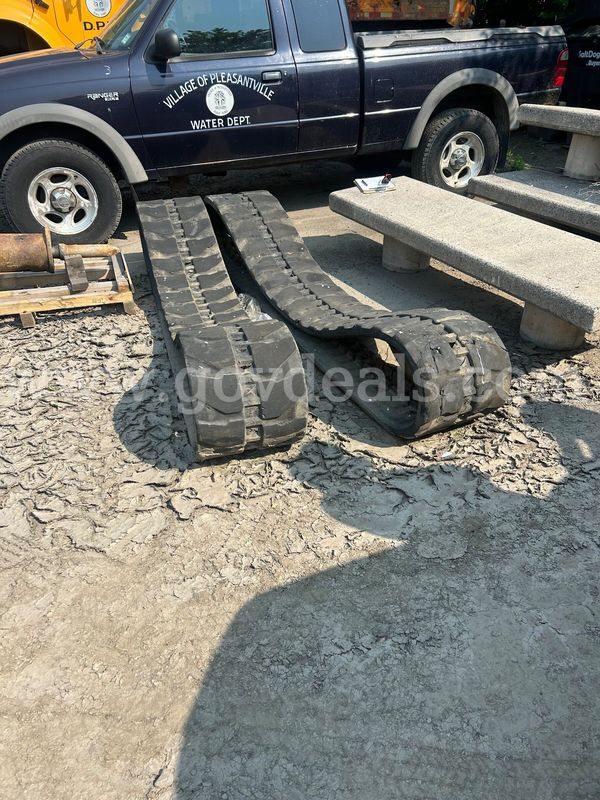 LOT of 2 used Bobcat Excavator Tracks