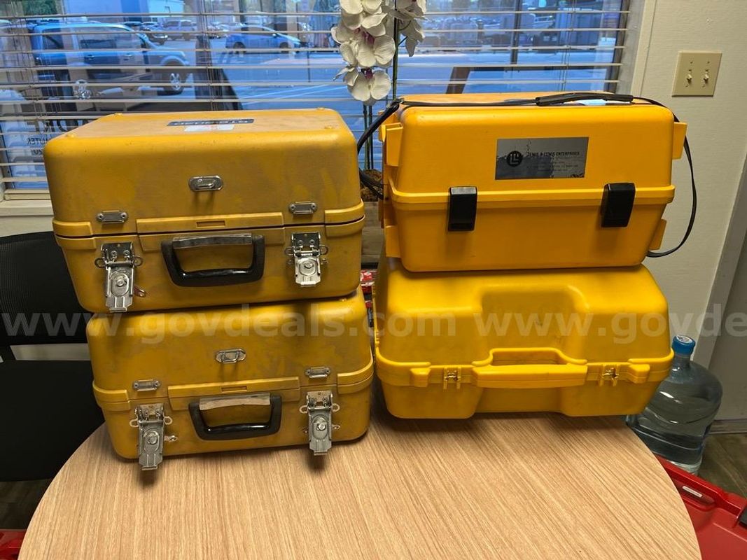 Topcon GTS303 Electronic Stat; QTY: 4