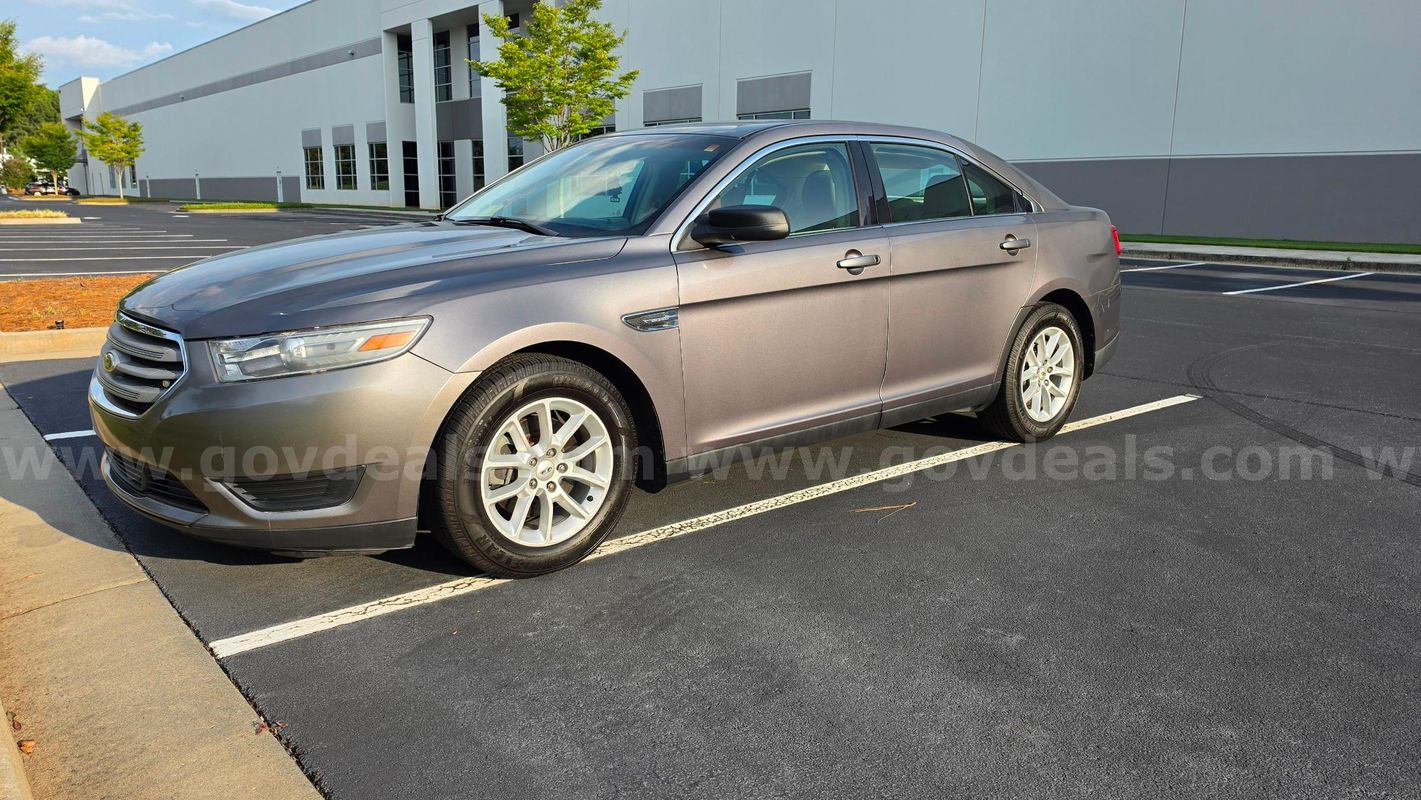 2013 Ford Taurus