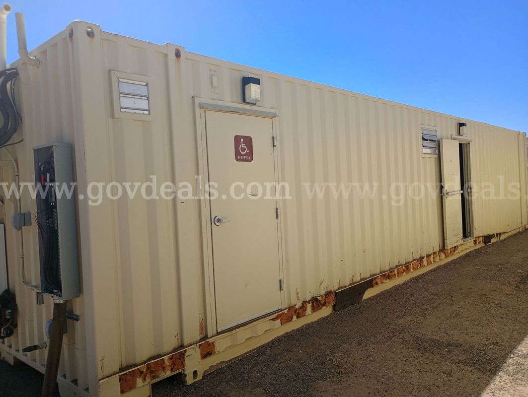 2005 CIMC 1117AL5 Portable Restroom Trailer