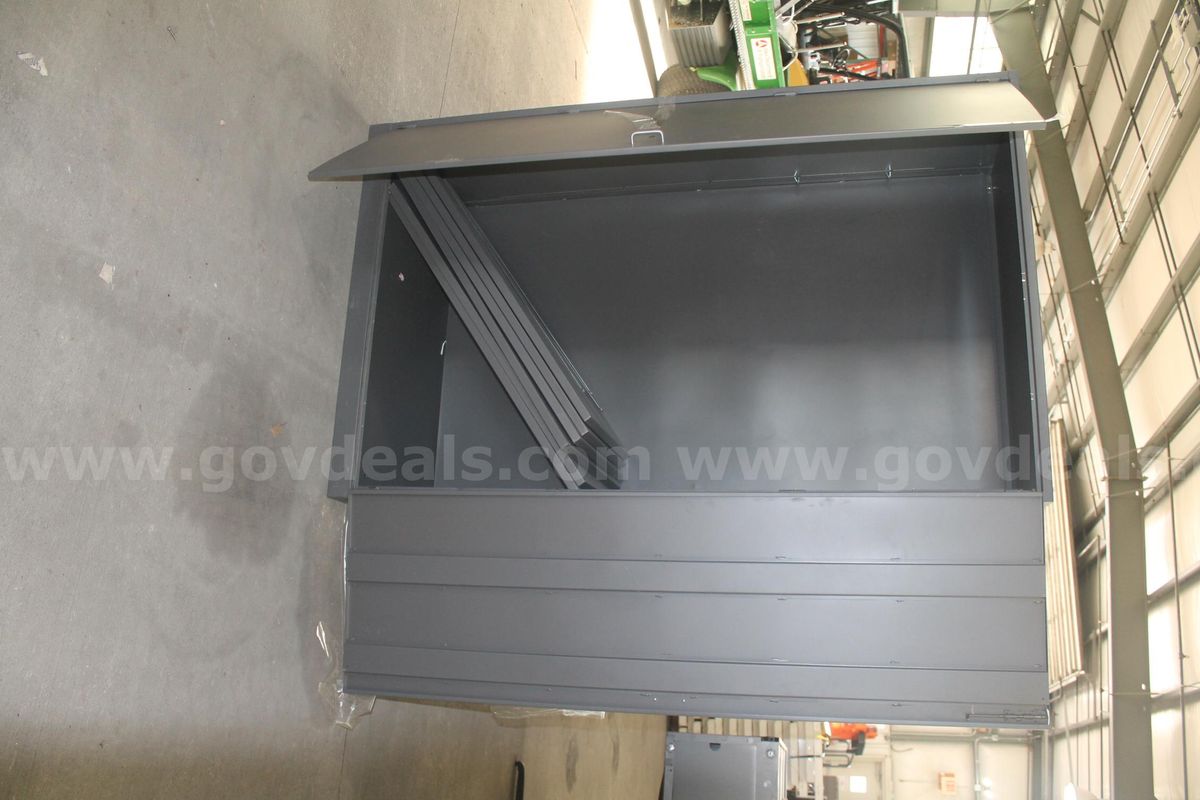 Metal cabinet