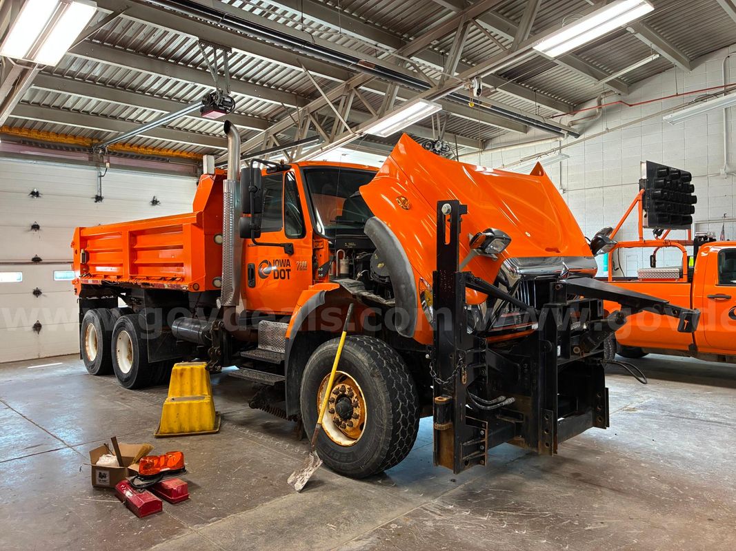 2007 International 7600( TRANS ISSUE WILL NOT SHIFT OR DRIVE)