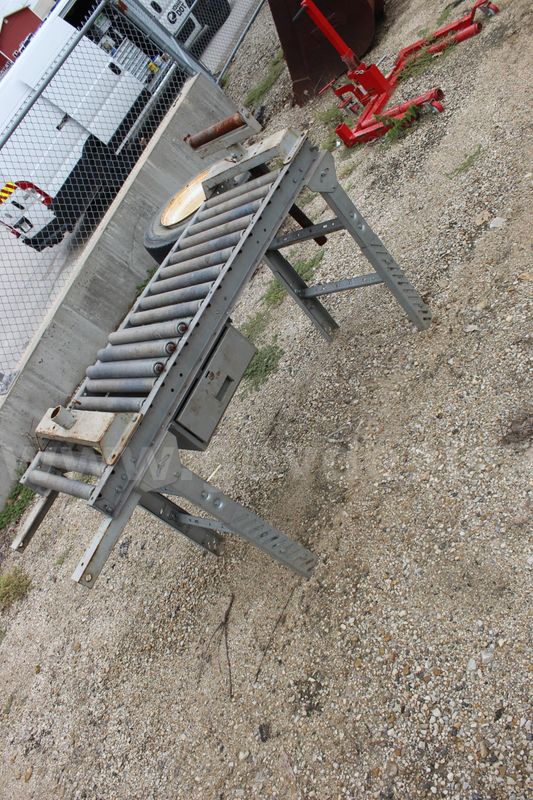 Roller Out Feed Table