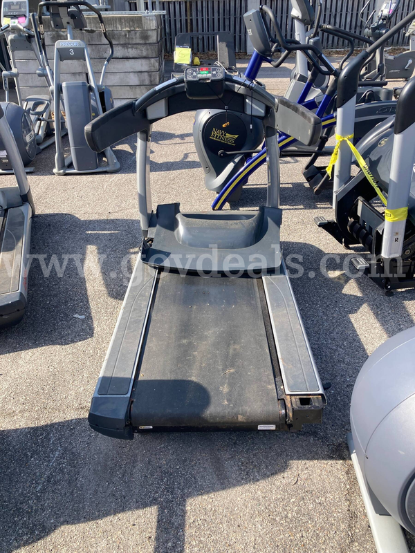 Life Fitness 95T Treadmill - missing parts - not working