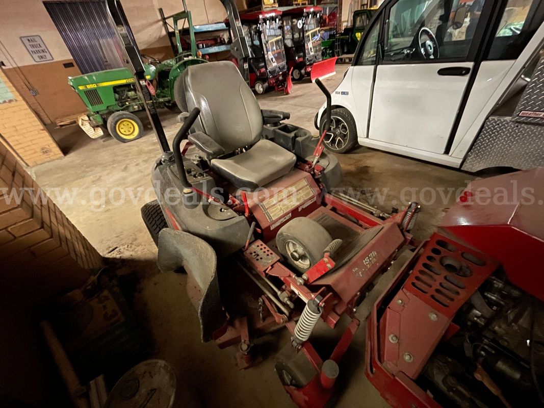 Ferris IS 3100Z Zero-Turn Commercial Mower - Non-Running