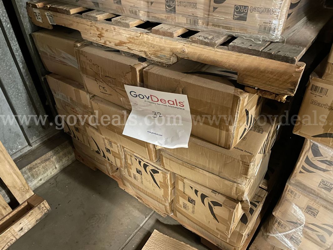 Bulk Lot of New Plastic Spoons – Approximately 30 Cases