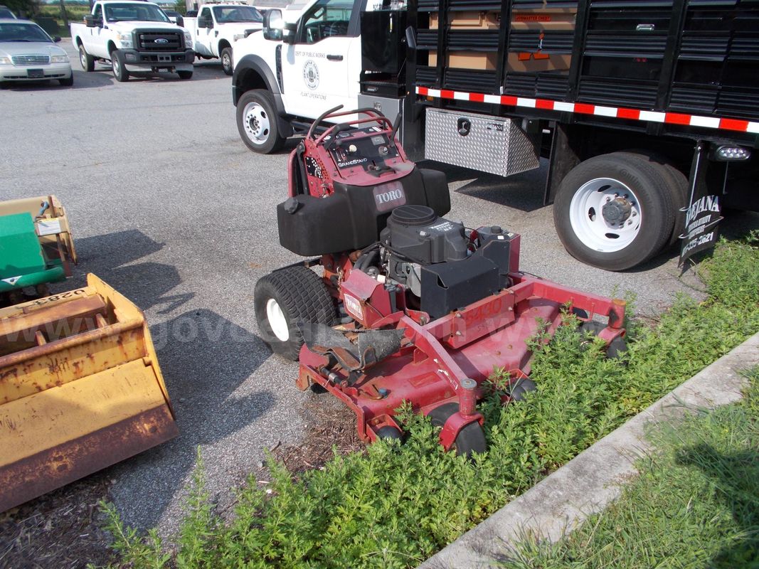 2011 Toro 74553 Grand Stand