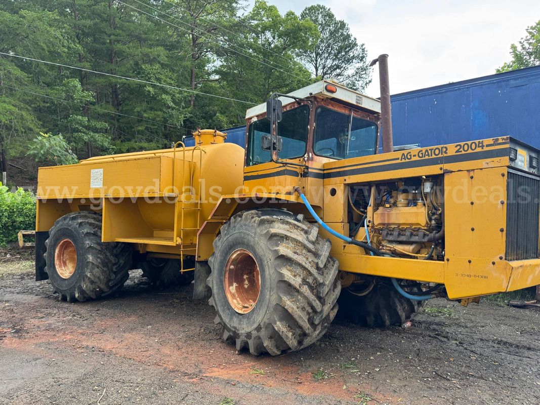 1985 AG-CHEM AG-GATOR 2004 – V8 CUMMINS DIESEL – 10-SPEED – RUNS & DRIVES OFF ROAD FARM- MONSTER TRUCK