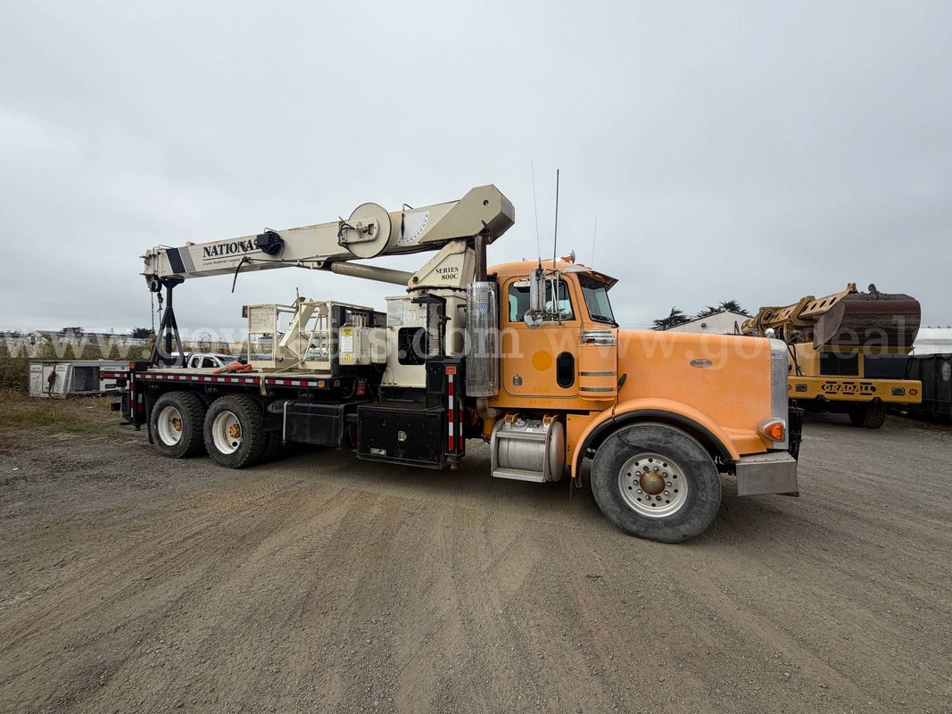 1999 PETERBILT 357 CRANE TRUCK