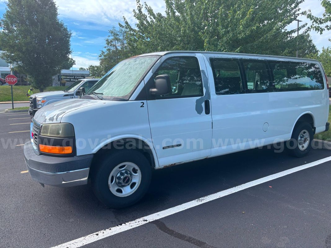 Used GMC Savana Van