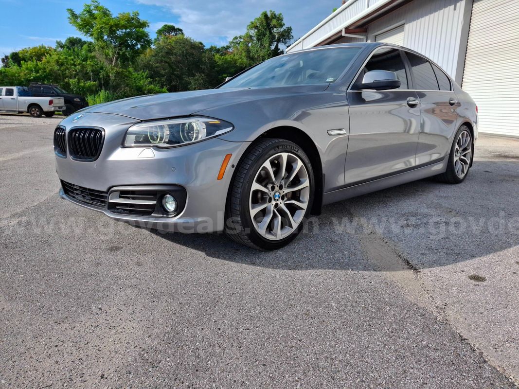 2016 BMW 5-Series. Can arrange shipping, just pay the driver at delivery.