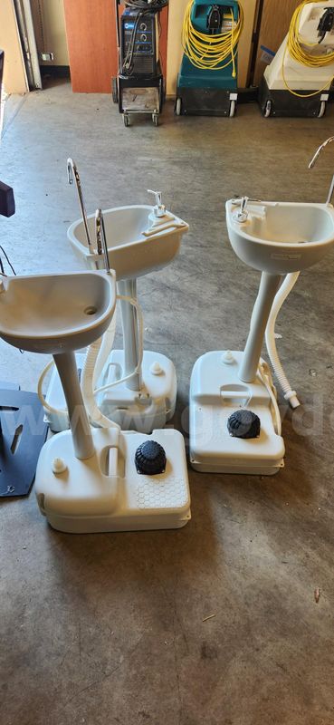 SereneLife Portable Camping Sinks - set of 3