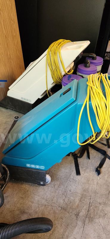 Tennant M3280 Vacuum Cleaner