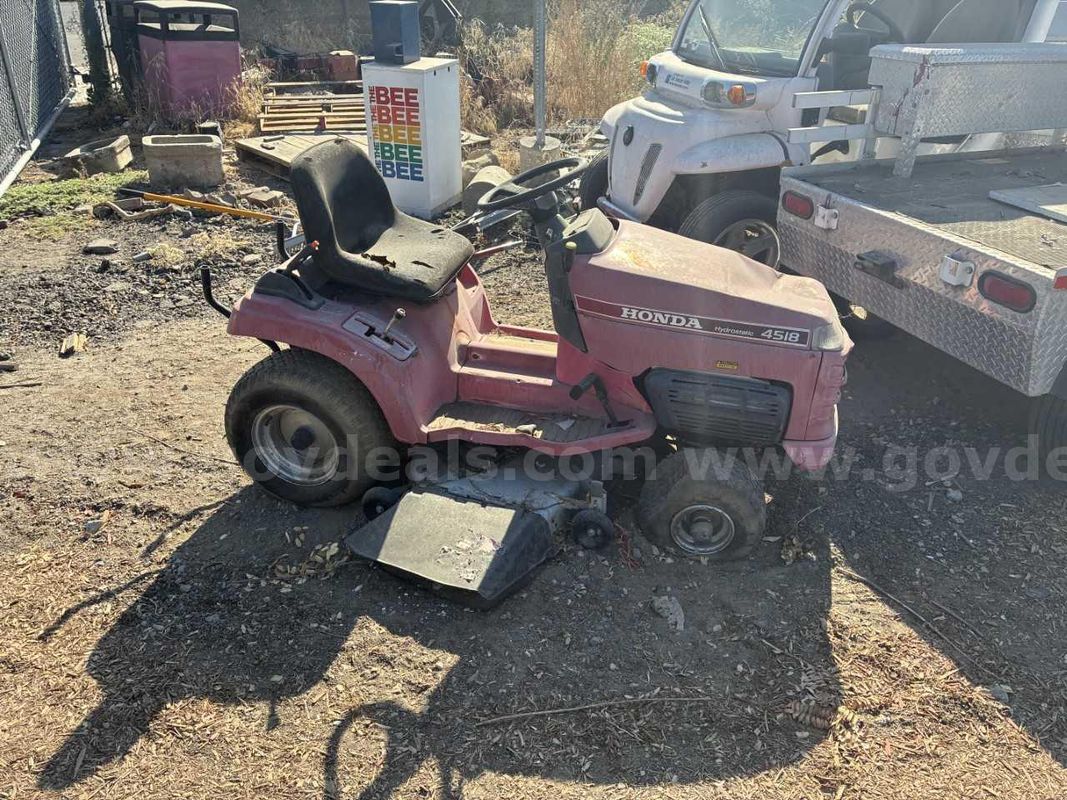 Honda 4518 riding mower