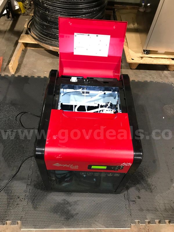 Wxyz Da Vinci 1.0 Pro 3 D Printer W/Accessories