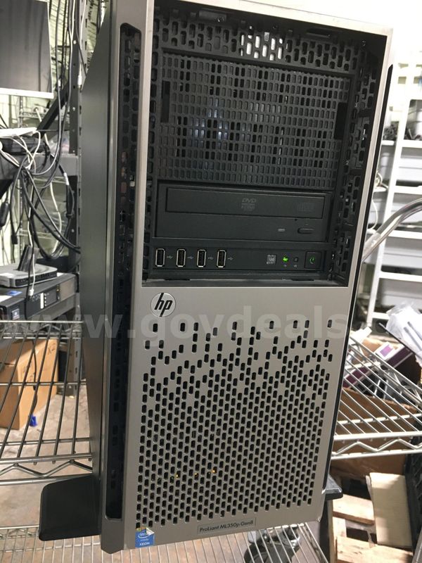 Server HP Proliant ML350p Gen 8 Intel Xeon E5-2609 2.4Ghz 16GB RAM X4 450GB 10K SAS