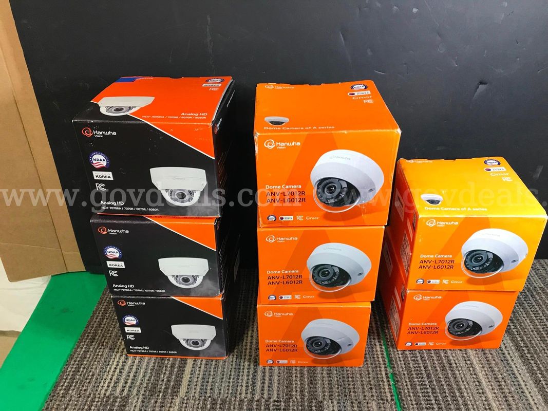 (Lot Of 8) Hanwha Dome Camera'S/ 3 - Hcv-6070r / 5-Anv L6012r
