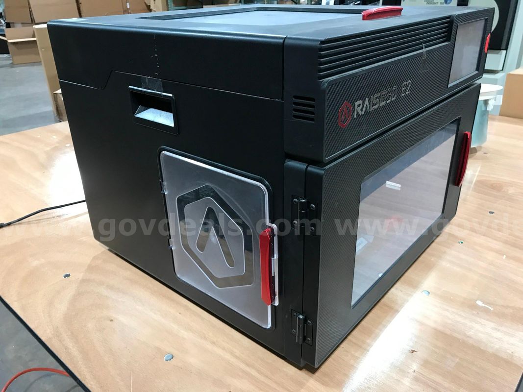 RAISE 3D, The E2 is a desktop 3D printer