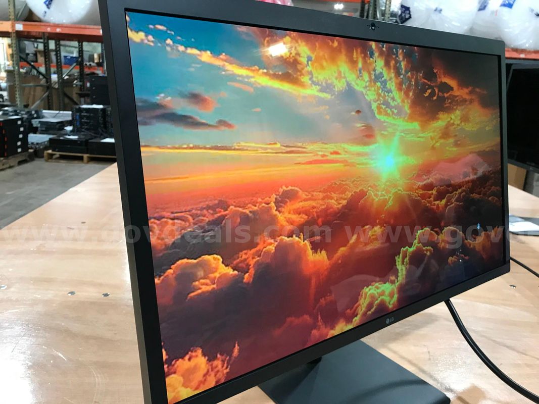 LG Ultrafine 5K 27MD5KL-B 27-inch Display Monitor for Mac, iPad, MacBook, Air