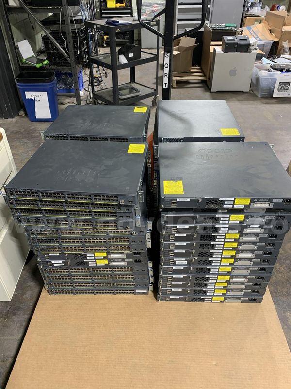 APPROX 52 Cisco Catalyst WS-C2960X-48FPD-L 48-Port Gigabit Managed PoE+ Ethernet Switch