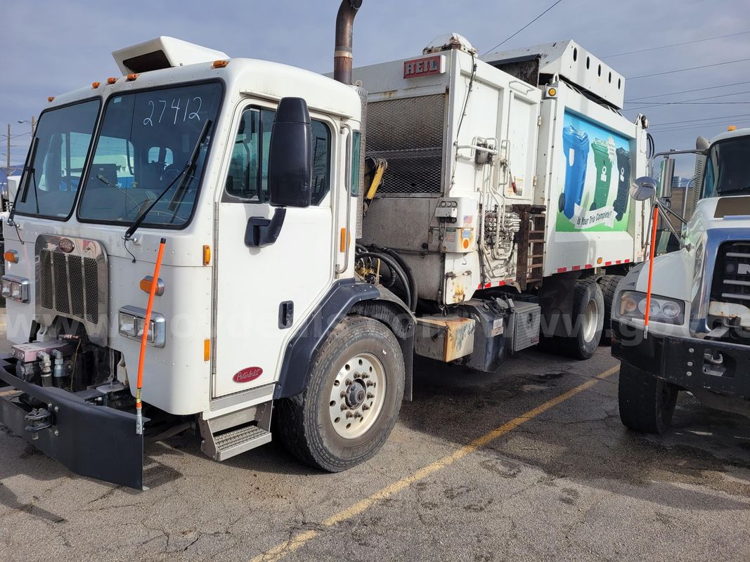 No Reserve - Work Ready 2016 Peterbilt 320 Heil Garbage Truck