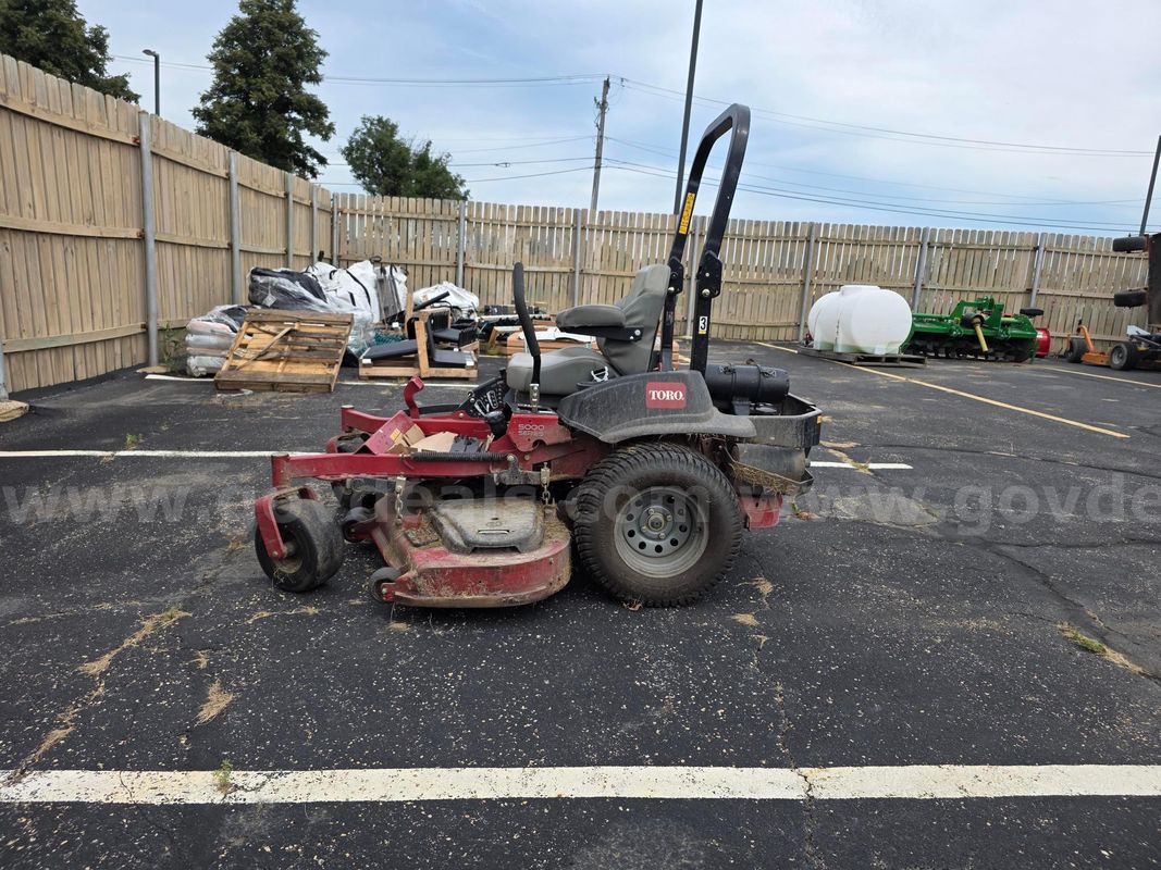 Toro Z Master 5000 Zero Turn Mower