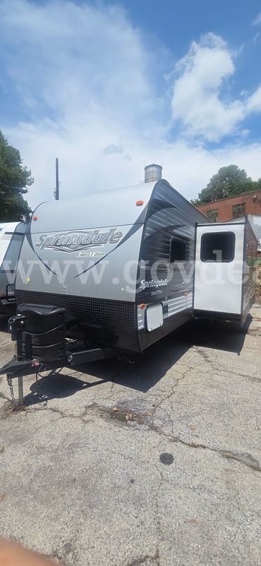 2018 Keystone Springdale Limited Edition travel trailer. Single slide-out, bunkhouse floor plan, spacious interior