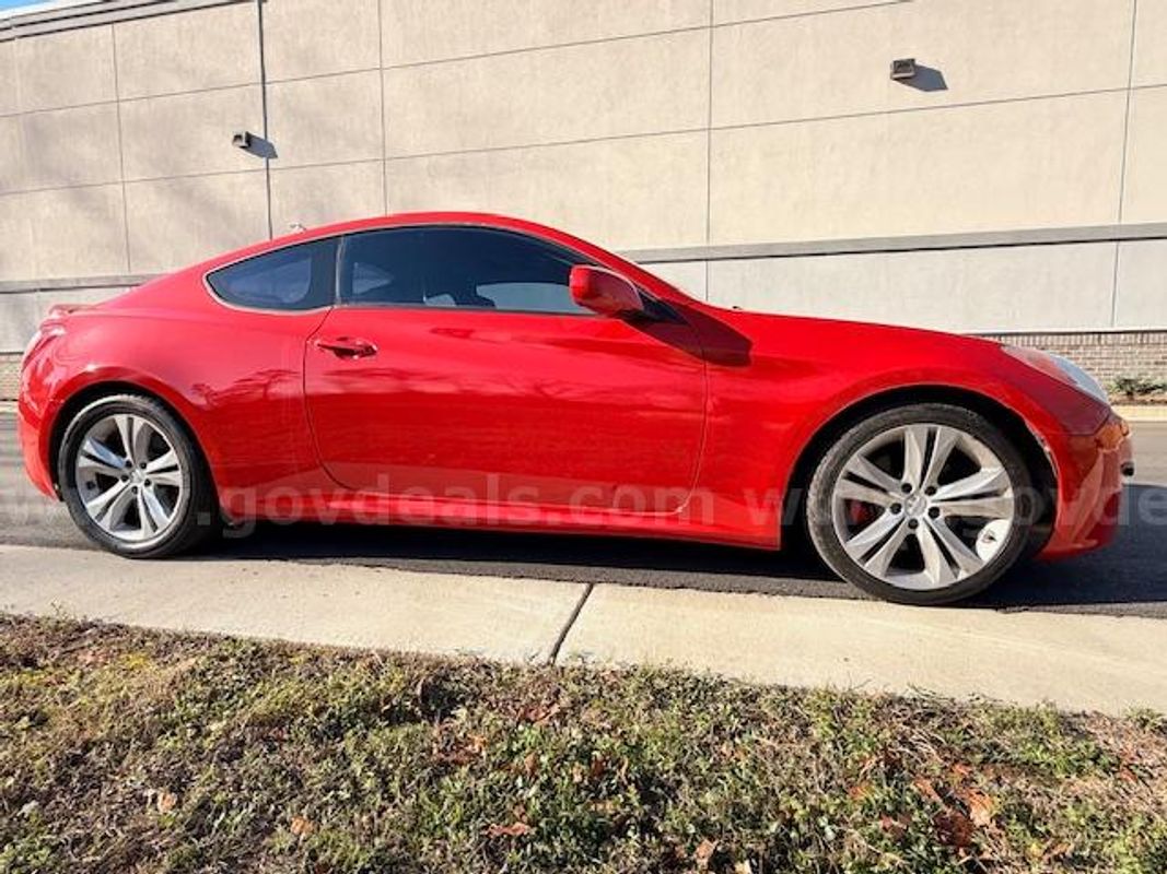2011 Hyundai Genesis Coupe 2.0T Premium Auto