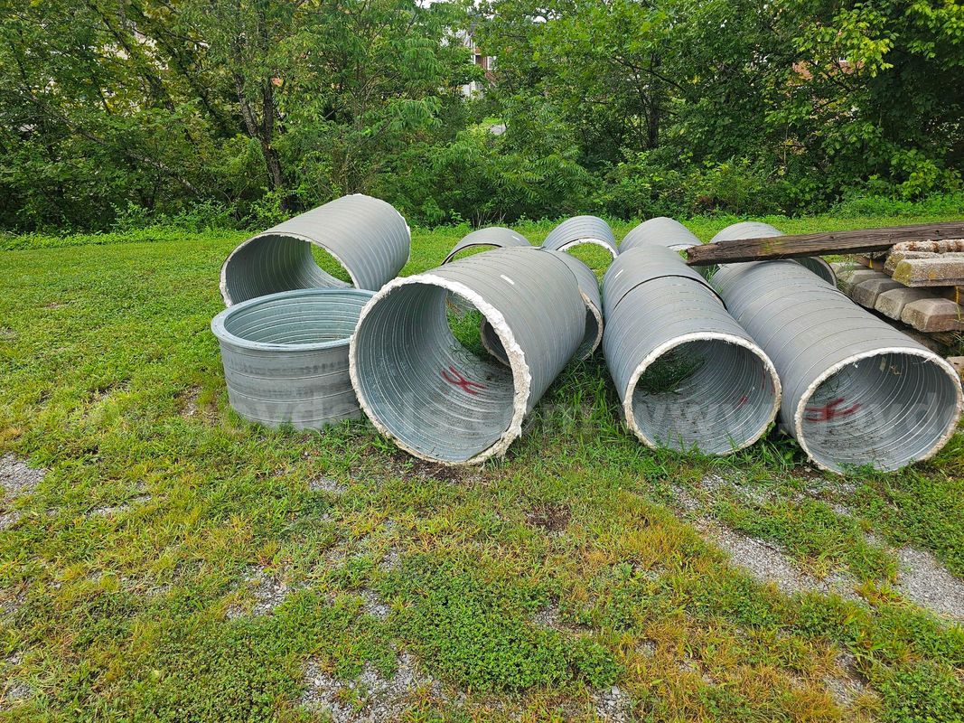 1 Lot of Insulated Duct Pieces