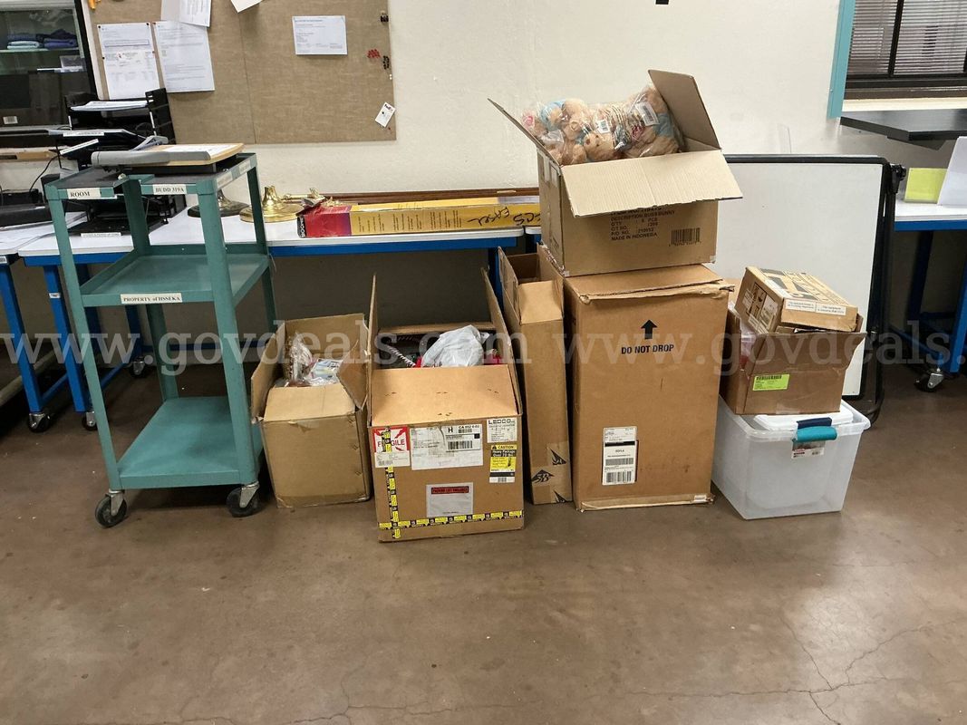 LOT OF MISCELLANEOUS ITEMS