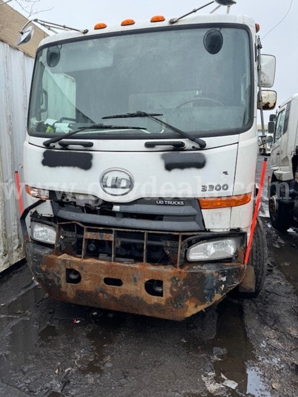 2012 Nissan UD3300