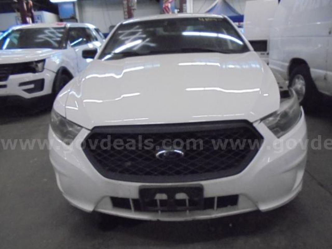 2014 Ford Taurus