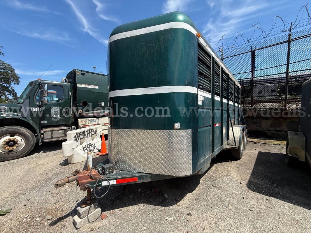2007 Valley Trailers Stock Trailer (26818)