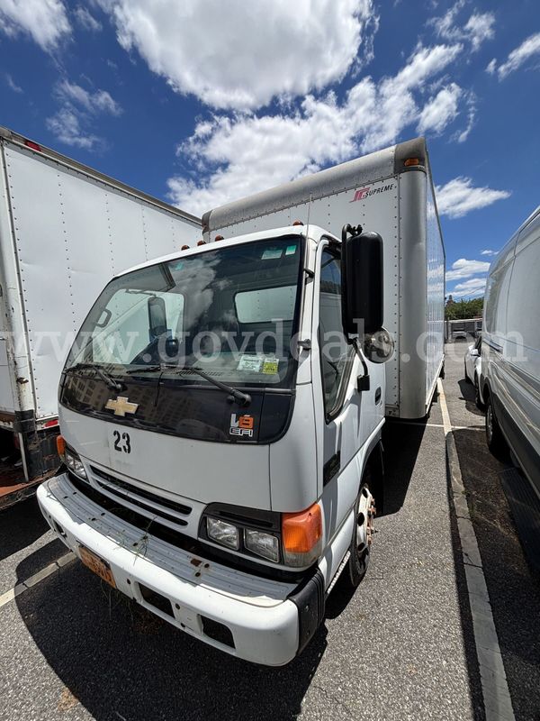 2003 Chevrolet W35042