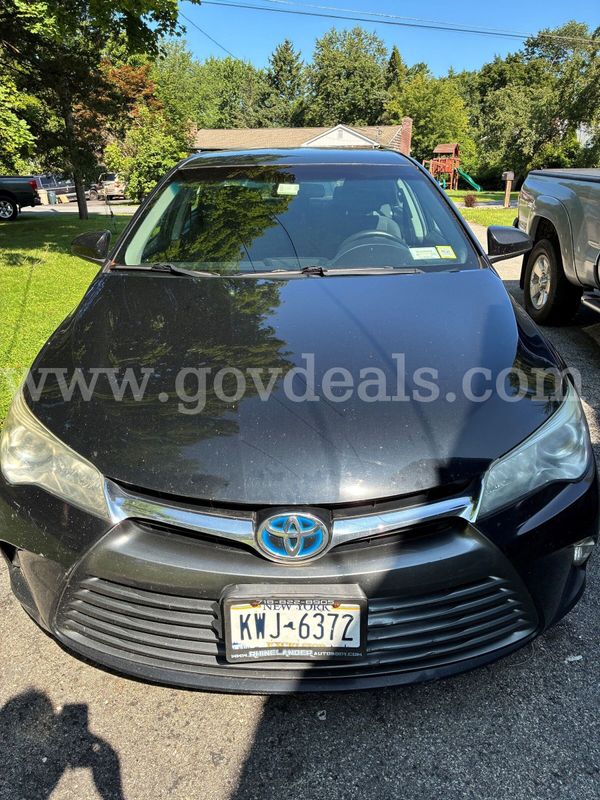 2016 Toyota Camry Hybrid