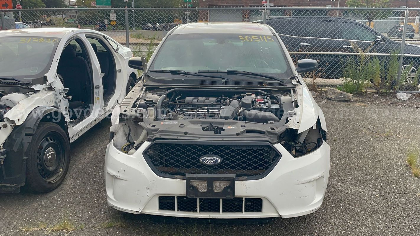 2015 Ford Taurus