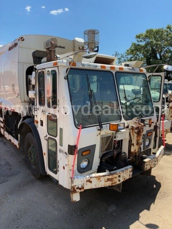 2016 Mack LEU600