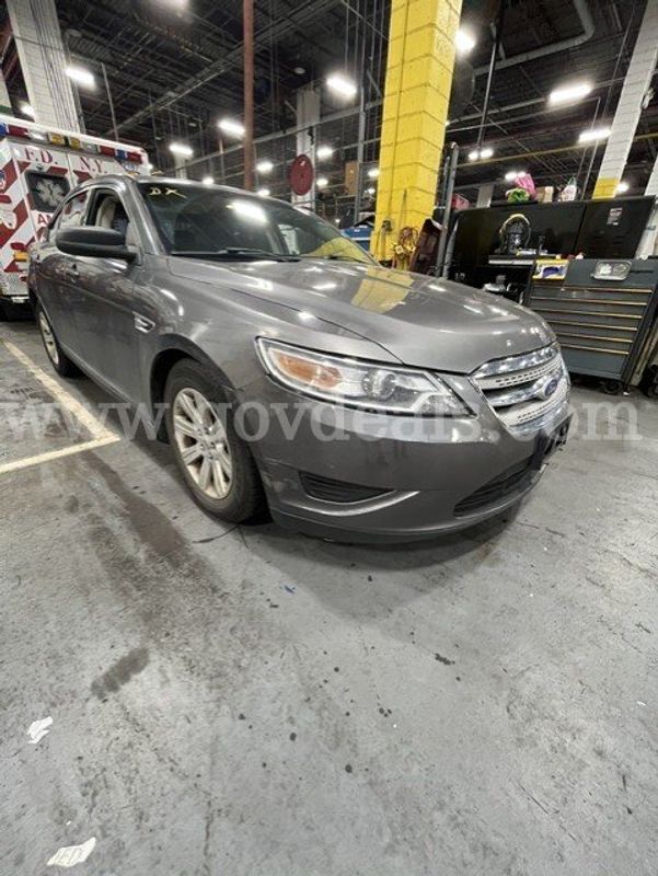 2011 Ford Taurus