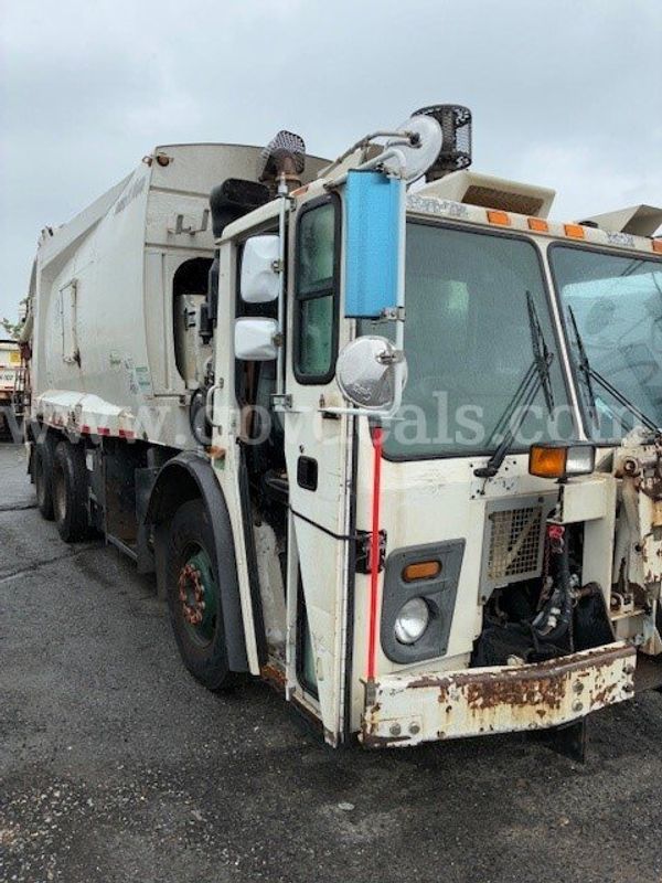 2013 Mack LEU600